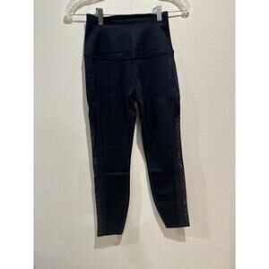 Tavi Pace 7/8 Athletic Leggings size Medium